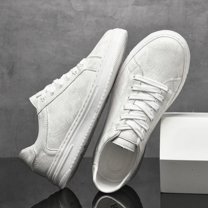 Stylish Camo Print Sneakers for Women with Lace Up Low Top Contrast Sole Casual Style