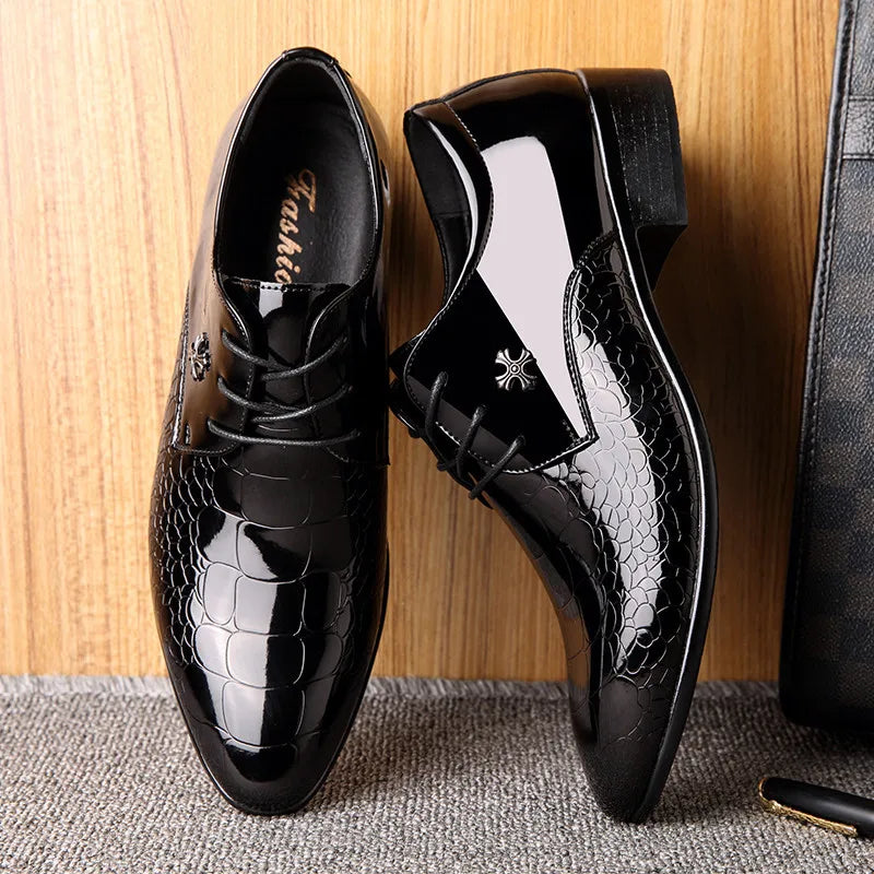 Elegant Black Crocodile Print Patent Leather Oxford Shoe for Women with Pointed Toe Lace Up Embossed Formal Style