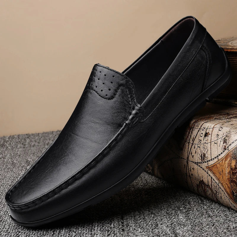 Effortless Leather Loafers for Women with Round Toe Slip-On Stitched Apron Casual Style