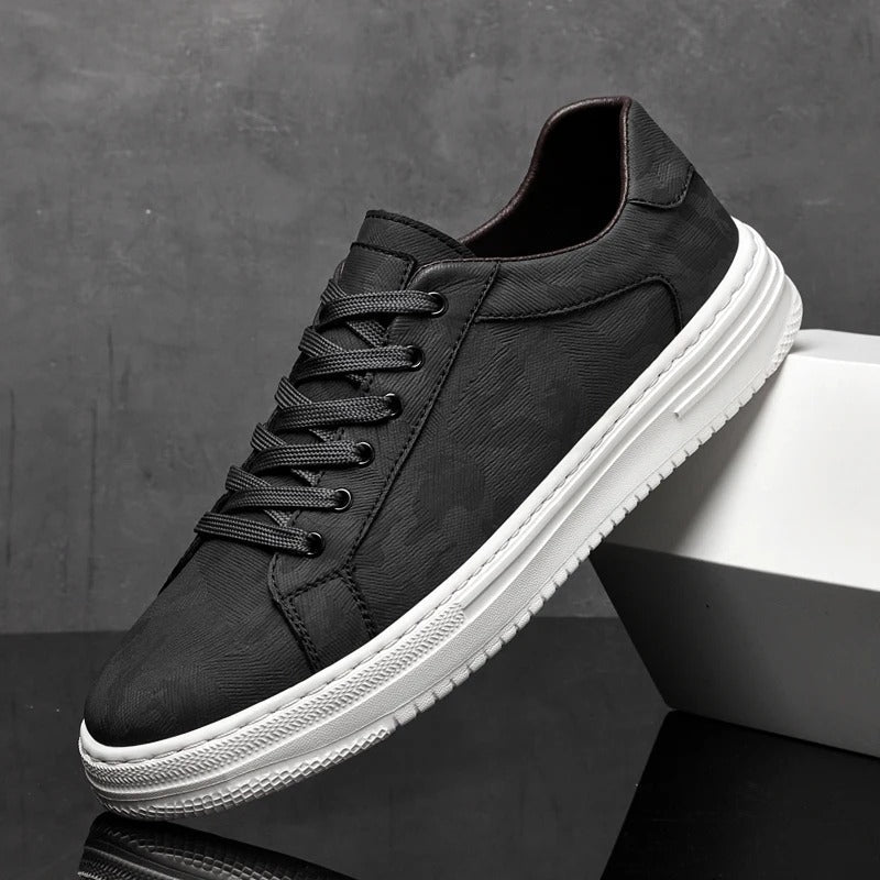Stylish Camo Print Sneakers for Women with Lace Up Low Top Contrast Sole Casual Style