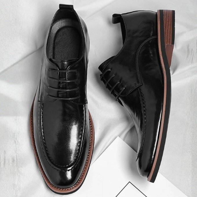 Elegant Leather Derby Shoes for Women with Lace Up Cap Toe Burnished Formal Style