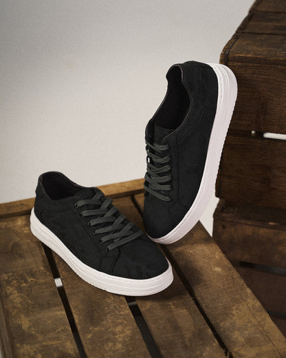 Stylish Camo Print Sneakers for Women with Lace Up Low Top Contrast Sole Casual Style