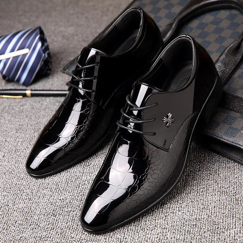 Elegant Black Crocodile Print Patent Leather Oxford Shoe for Women with Pointed Toe Lace Up Embossed Formal Style