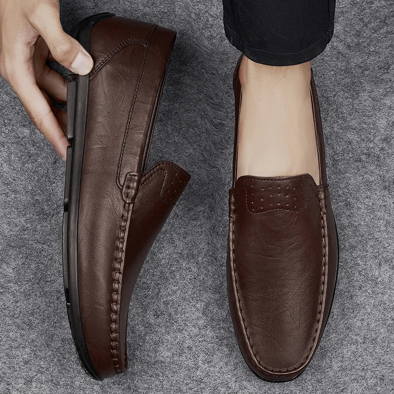 Effortless Leather Loafers for Women with Round Toe Slip-On Stitched Apron Casual Style