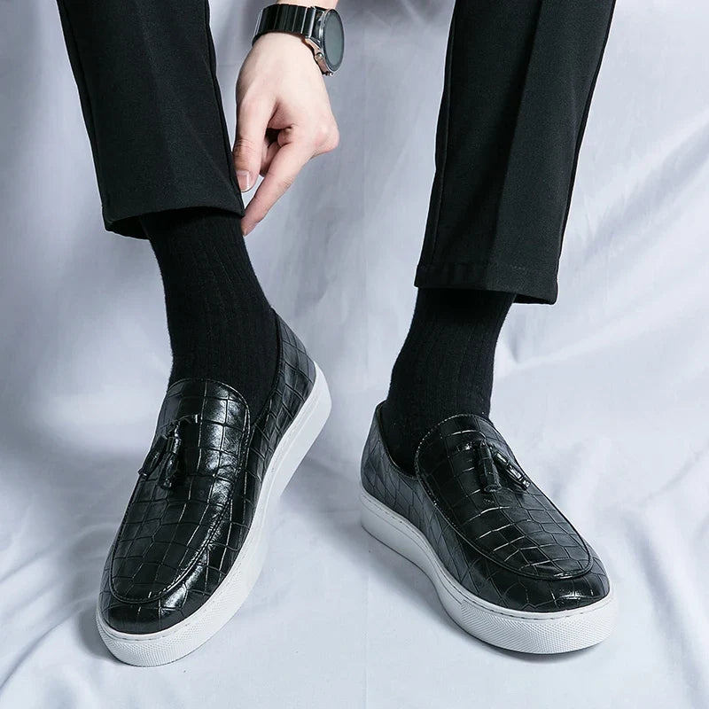 Elegant Crocodile Embossed Tassel Loafers for Women with Slip On Platform Sole Casual Style