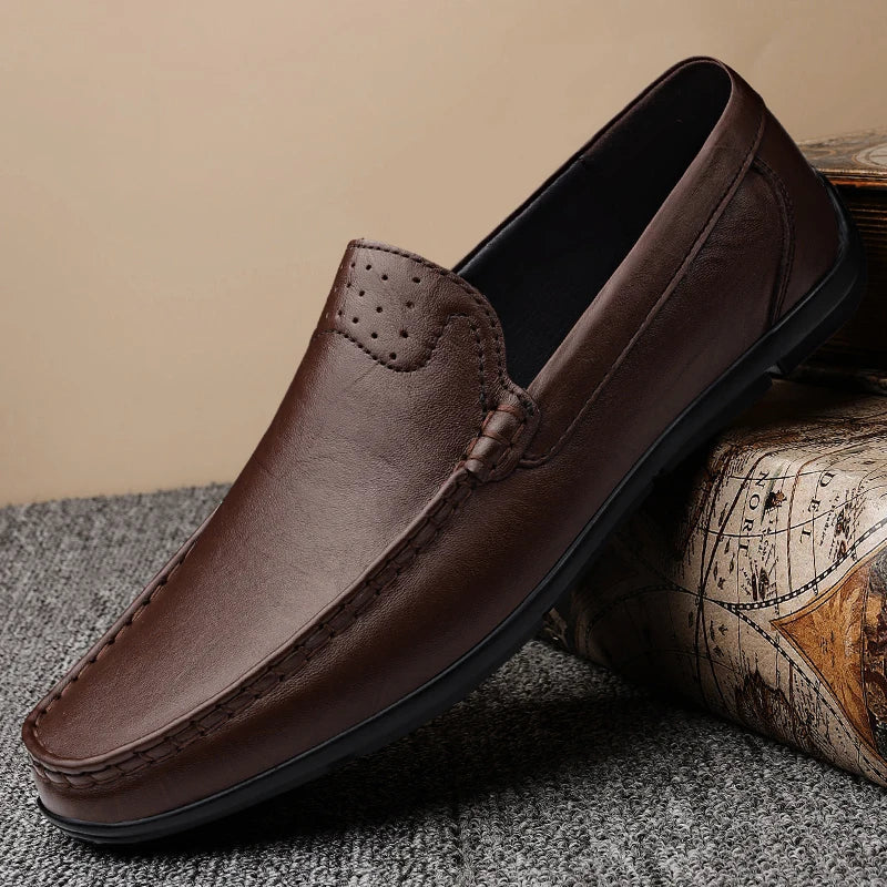 Effortless Leather Loafers for Women with Round Toe Slip-On Stitched Apron Casual Style