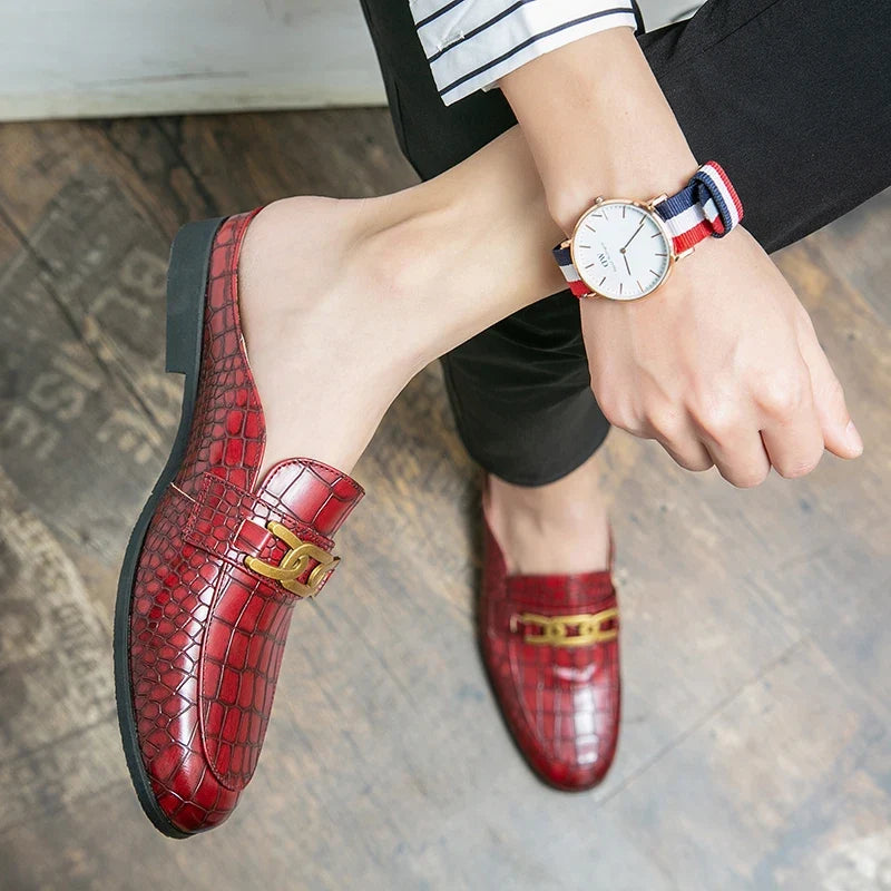 Elegant Croc Embossed Leather Mule for Women with Gold Chain Link Backless Slip On Style