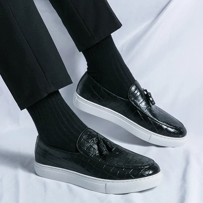Elegant Crocodile Embossed Tassel Loafers for Women with Slip On Platform Sole Casual Style
